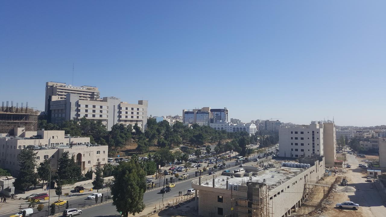 Al Khaleej Hotel Apartments Амман Екстер'єр фото