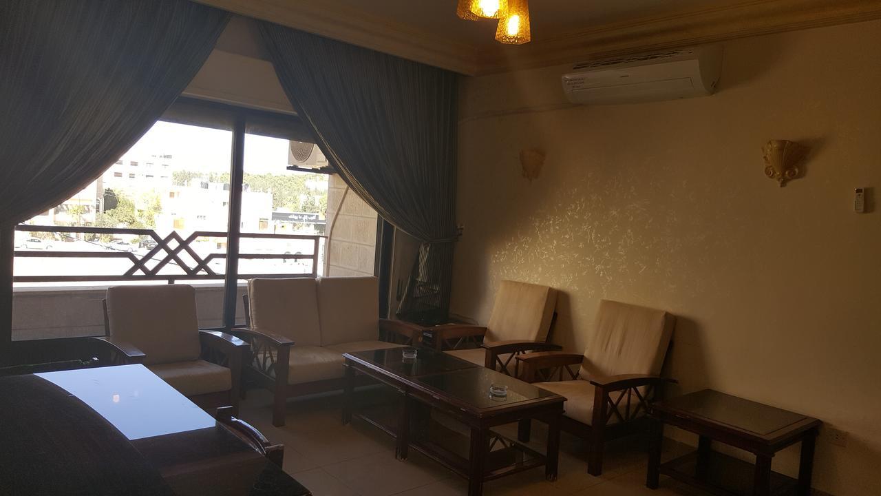 Al Khaleej Hotel Apartments Амман Екстер'єр фото